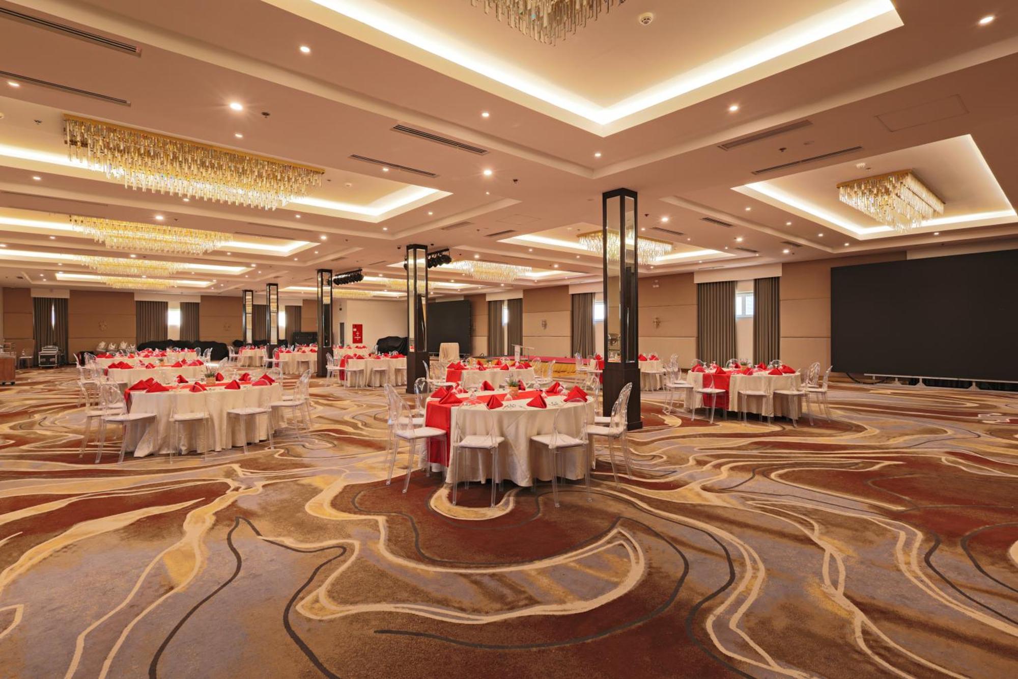 Best Western Plus Metro Clark Angeles Bagian luar foto