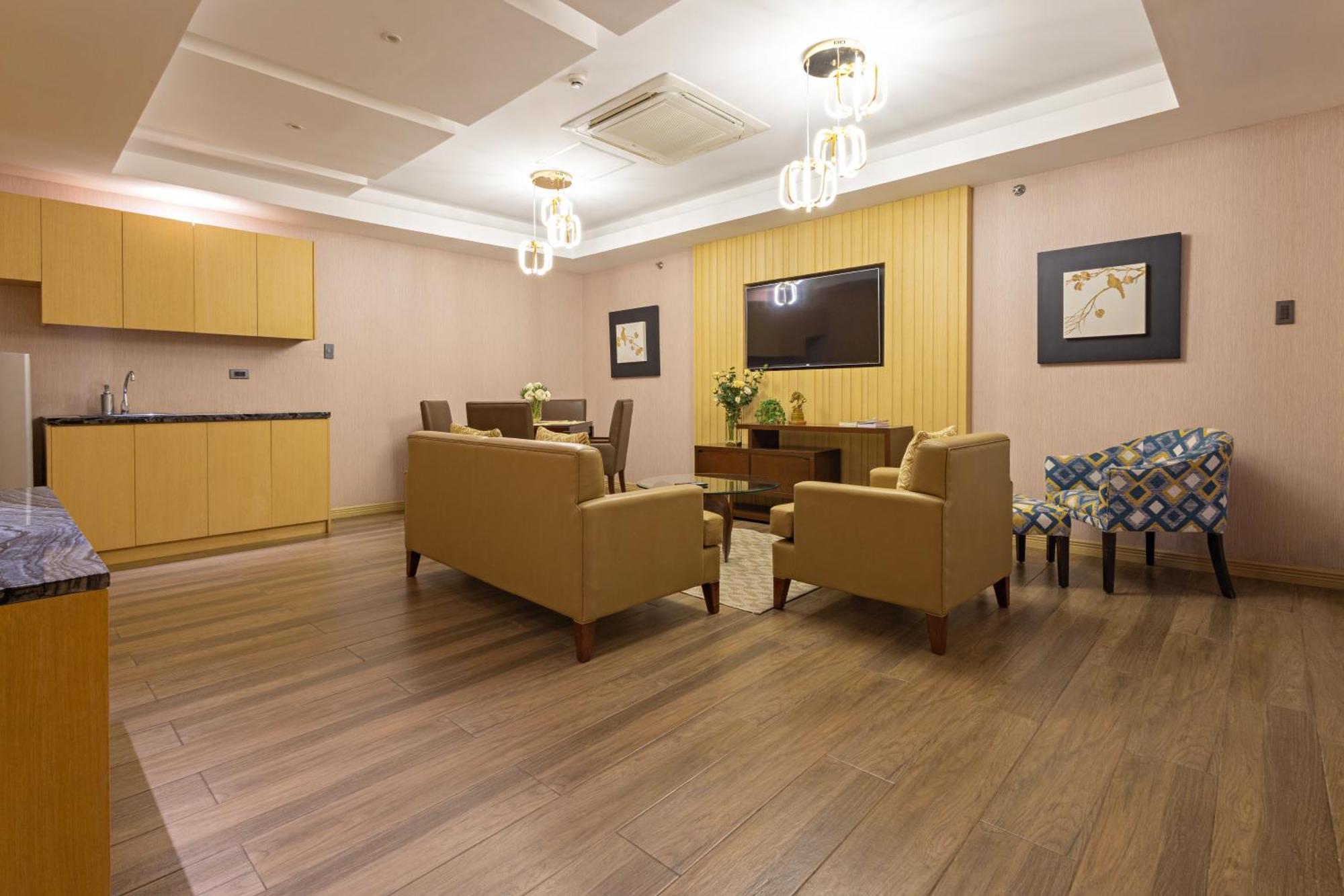 Best Western Plus Metro Clark Angeles Bagian luar foto